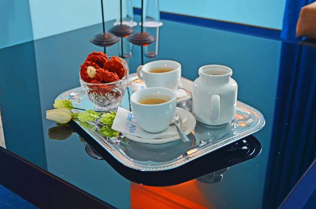 فندق أكوا بورغاس 4*,